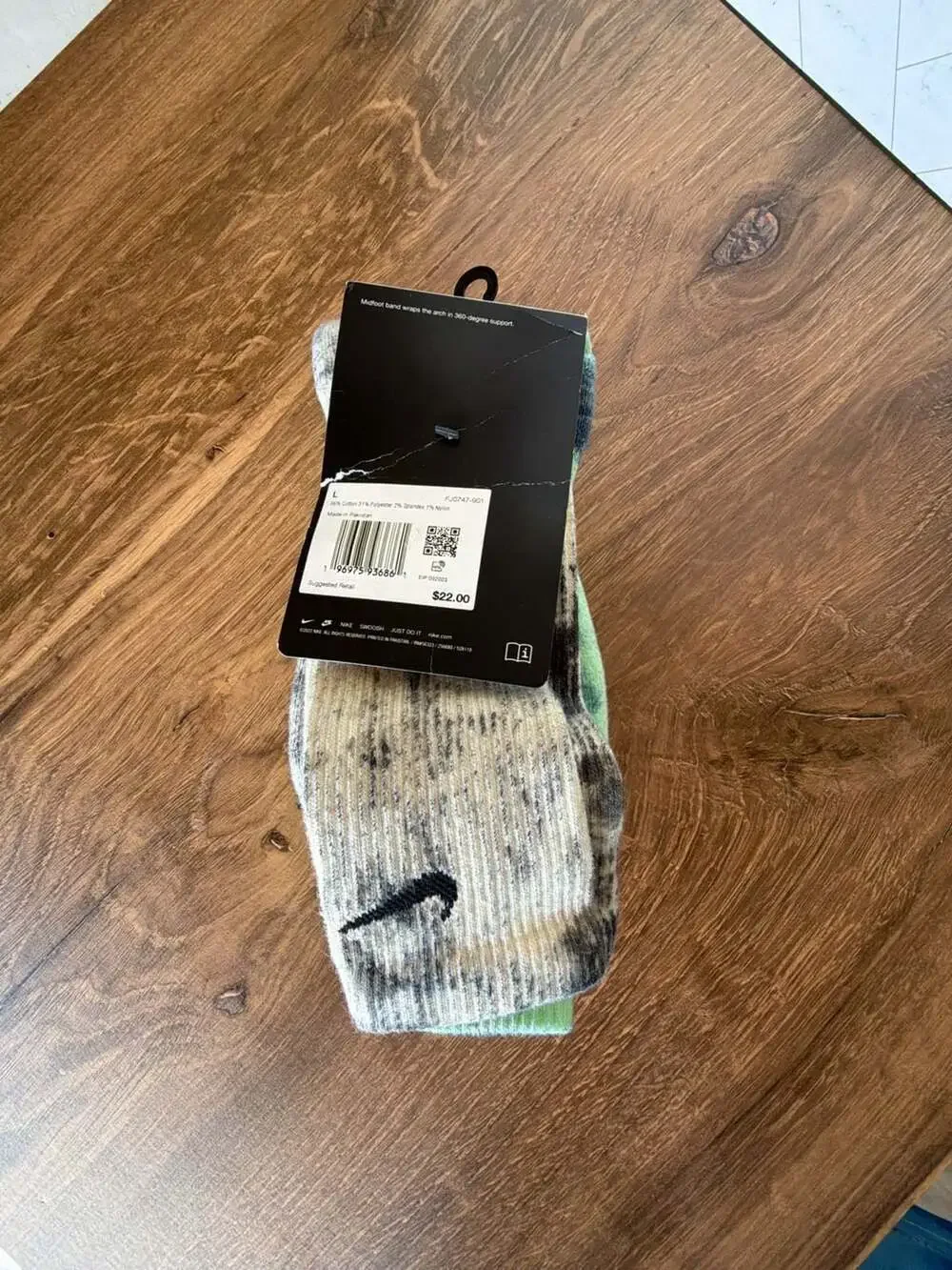 Nike Everyday Plus Cushioned Tie-Dye Crew Socks (2-Pack)